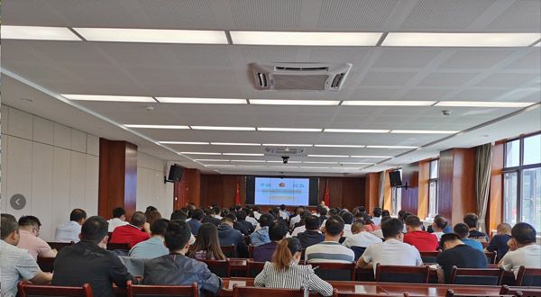 泓源公司组织开展安全生产知识专题培训(图2) 泓源公司组织开展安全生产知识专题培训(图2)