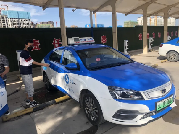 泓源出租车公司安排部署疫情防控工作(图5) 泓源出租车公司安排部署疫情防控工作(图5)