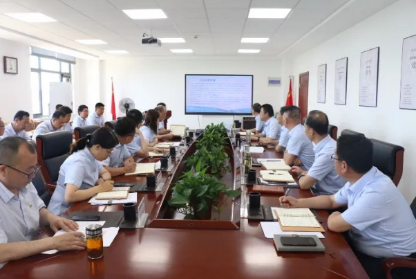 bw必威西汉姆联官方网站召开党委理论中心组集体学习会议(图2)