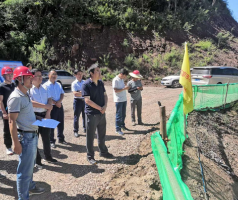 bw必威西汉姆联官方网站开展安全生产大检查和“夏日送清凉”慰问活动(图2)